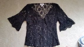 LOFT - Lace Top - Black - Size 6 in Orland Park, Illinois