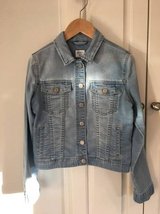 Girls GAP Light Wash Jean Jacket Size XL (12-13) in Aurora, Illinois