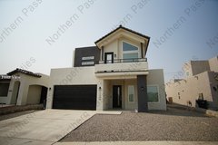 Gorgeous two-story home awaiting its new tenants! in El Paso, Texas