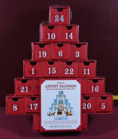 Starbucks Christmas Tree Advent Calendar 2007 w Protector