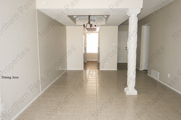 Adorable 2 Bedroom Duplex with Garage! in REmilitary