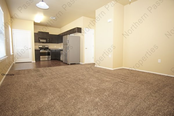 2 BDR Apartment with Laundry Connections! in REmilitary