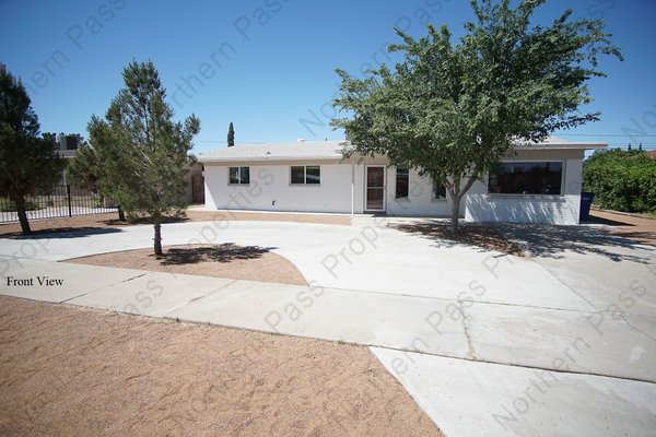 Modern 3 BDR Upper Valley Home! in REmilitary