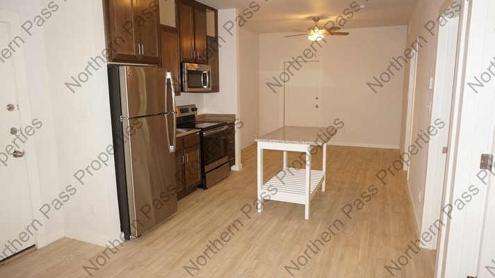 Sleek 2 BDR Apartment Near Zaragoza! in REmilitary