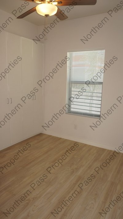 Sleek 2 BDR Apartment Near Zaragoza! in REmilitary