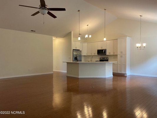 For Rent - 104 E Stockton Place in REmilitary