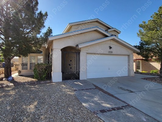 Gorgeous 3-bedroom home with REF A/C! in REmilitary