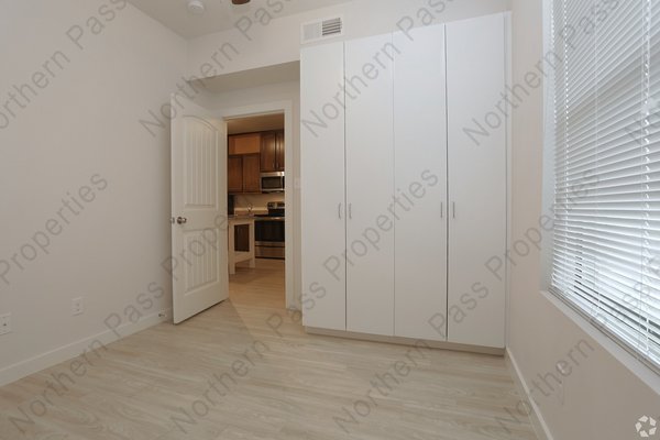 Modern 1 Bedroom Eastside Apartment! in REmilitary