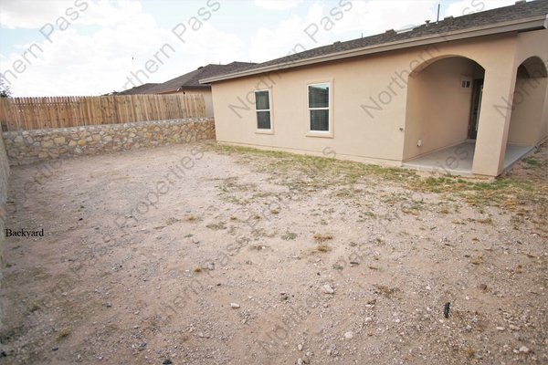 Beautiful 3 Bedroom Home w REFRIGERATED A/C! in REmilitary