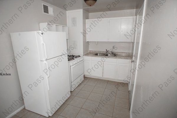 1 cozy bedroom Apt Near Basset! in REmilitary