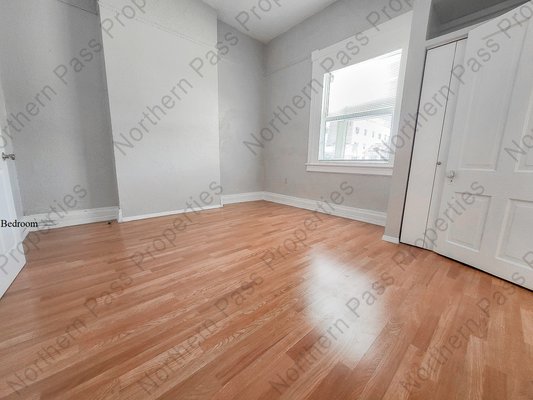 Historical 1 Bedroom Apartment Close to Downtown! in REmilitary