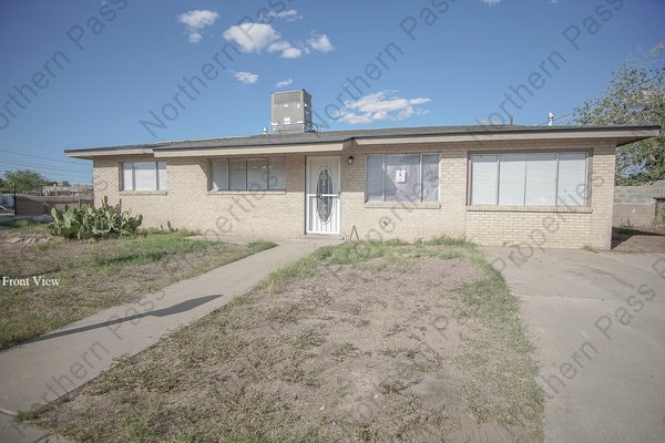 Welcoming 3-Bedroom Home w/Refrigerated AC! in REmilitary