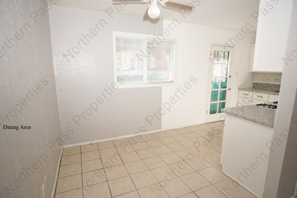 Cozy 1 BDR Apartment in Central! in REmilitary