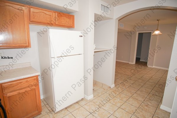 2 Bedroom Apt. w/Ref AC!! 2 Weeks Free Rent! in REmilitary