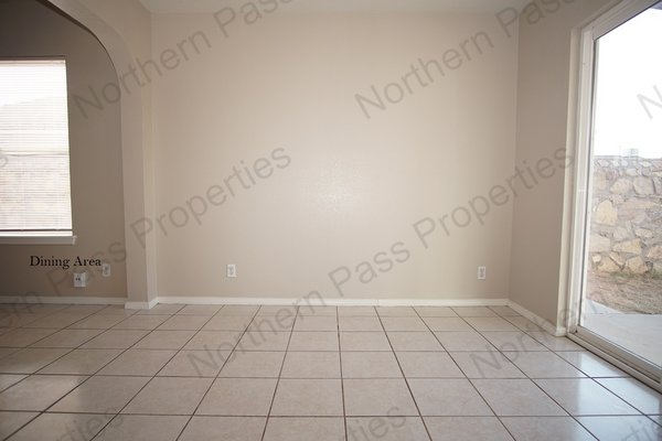 Adorable 3 Bedroom Home!! 2 Weeks Free Rent! in REmilitary