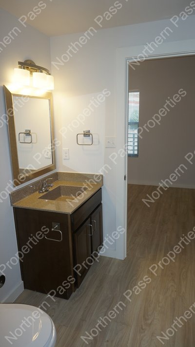 Modern 2 BDR Eastside Apartment! 2 Weeks Free Rent in REmilitary