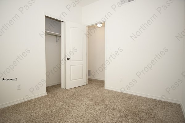 Beautiful 4 BDR Home! w/ 2 Weeks Free Rent! in REmilitary