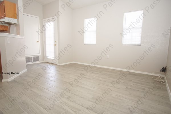 Adorable 2 BDR Eastside Home w/ 2 Weeks Free Rent! in REmilitary