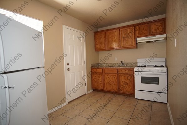 Cozy 2 BDR Apt!! w/ 2 Weeks Free Rent! in REmilitary