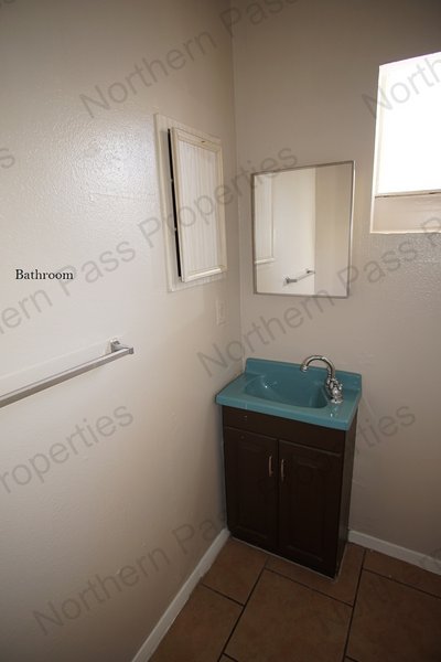 Adorable Studio! w/ 2 Weeks Free Rent! in REmilitary