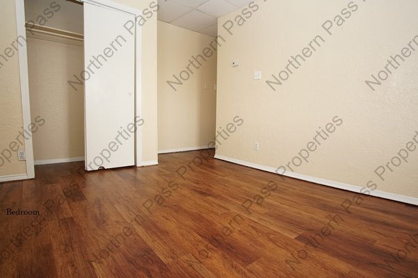 Great 1 Bedroom Apartment! w/ 2 Weeks Free Rent!! in REmilitary