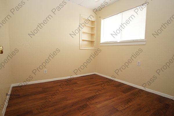 Great 1 Bedroom Apartment! w/ 2 Weeks Free Rent!! in REmilitary