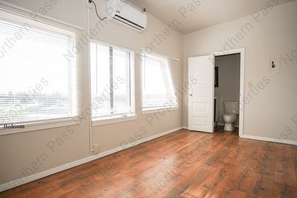 Charming 1 BDR Apartment in Central!! in REmilitary