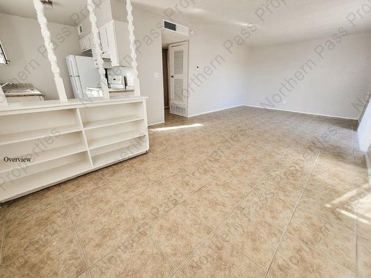 Adorable 2 Bedroom Westside Apt! in REmilitary