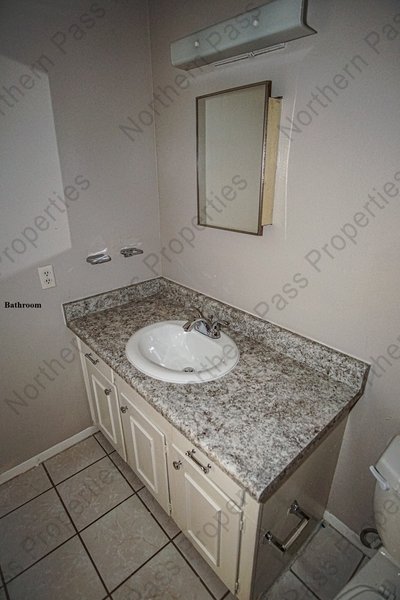 2 Bedroom Westside Apartment! w/ Water Included! in REmilitary