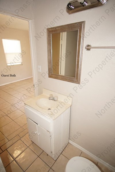 Cozy Studio Near Downtown! w/ Water Included in REmilitary