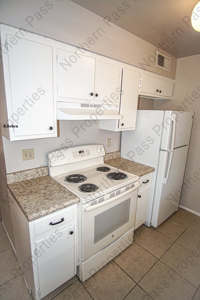 Charming 2-Bedroom, 1-Bathroom Apt! Water Included in REmilitary