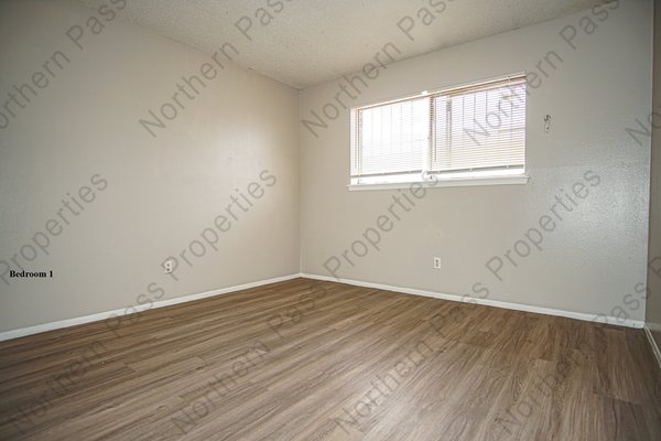 Charming 2-Bedroom, 1-Bathroom Apt! Water Included in REmilitary