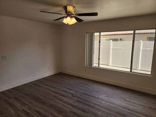 Roomy Townhome with garage+carport in REmilitary