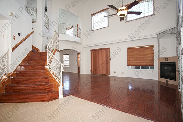 Stunning 2-Story 3-BDR, 2-BR House! in REmilitary